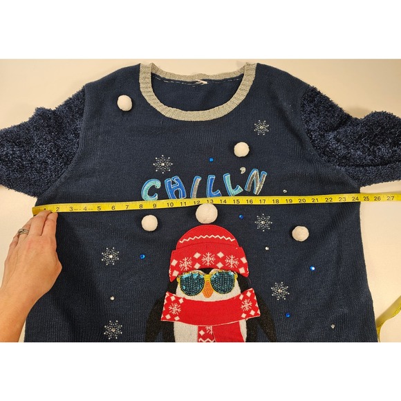Women's light up ugly Christmas sweater penguin knit L/XL ^ - Picture 9 of 9